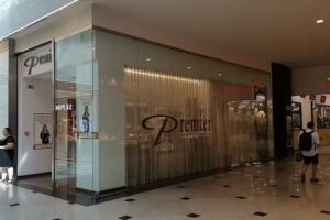 Premier Cosm&egrave;tics Diagonal Mar