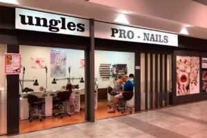 Pro Nails El Prat (Sal&oacute;n de Manicura)