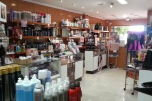Productos de peluquer&iacute;a, est&eacute;tica y barber&iacute;a, Comercial Cuevas
