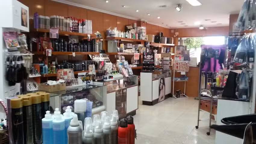 Productos de peluquer&iacute;a, est&eacute;tica y barber&iacute;a, Comercial Cuevas
