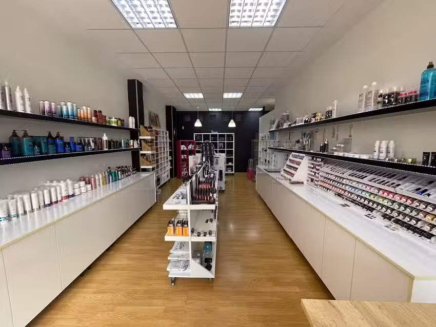 Professional Beauty &ndash; Productos de peluqueria y u&ntilde;as