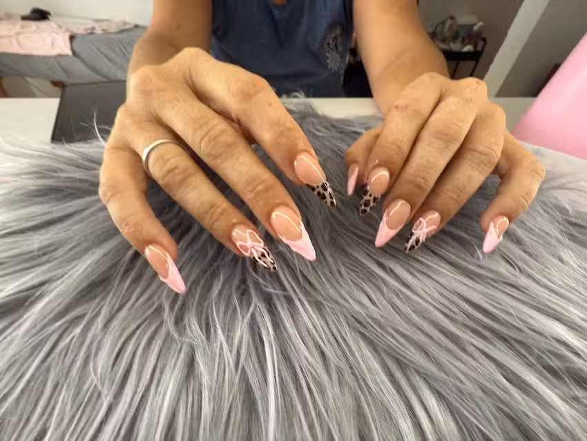 Romero Nails &ndash; Manicura y Pesta&ntilde;as en Bormujos