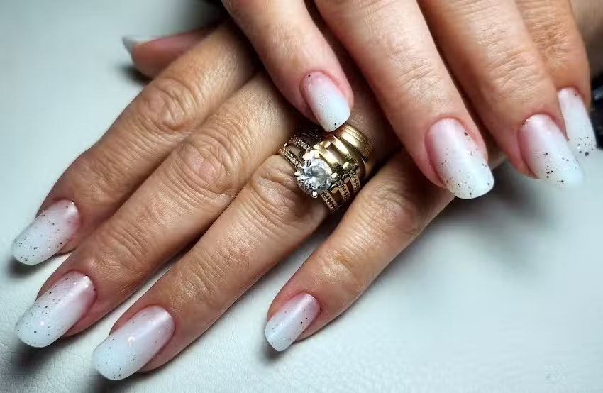 Royal Beauty And Nails