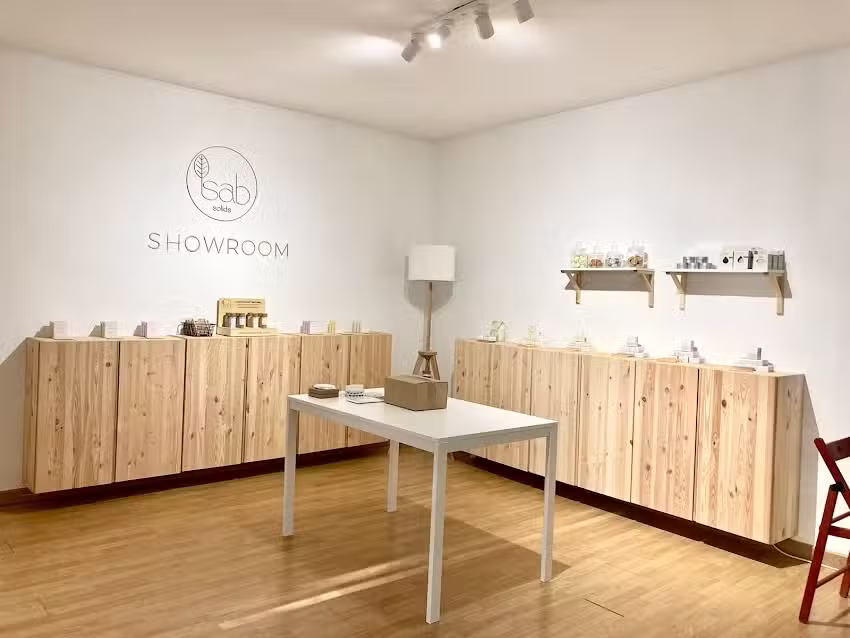 SAB.solids. Cosm&eacute;tica s&oacute;lida natural