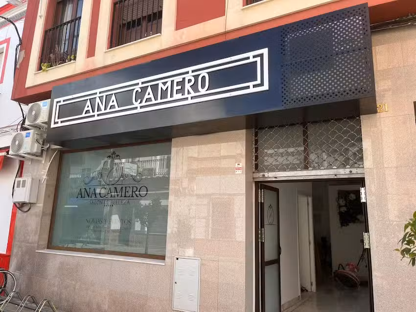 Sal&oacute;n de Belleza &laquo;ANA CAMERO&raquo;