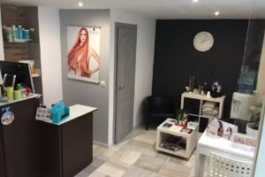 Sal&oacute;n de Belleza Damass hair Antequera