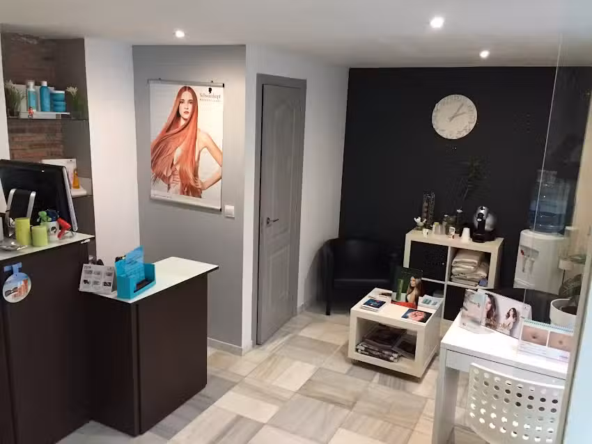 Sal&oacute;n de Belleza Damass hair Antequera