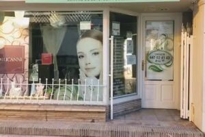 Sapphira Monika Denia