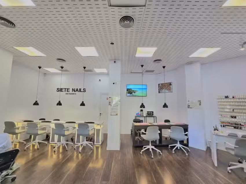 Siete Nails &ndash; Sal&oacute;n de U&ntilde;as Vietnamita
