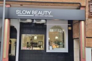 SLOW BEAUTY Belleza Natural