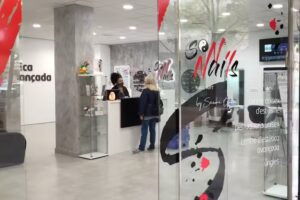 SON-NAILS SALÓN DE BELLEZA / TIENDA DE PRODUCTOS
