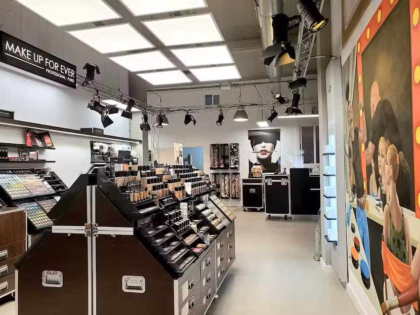 Stick Art Pro Make Up Store | Make Up For Ever Pro