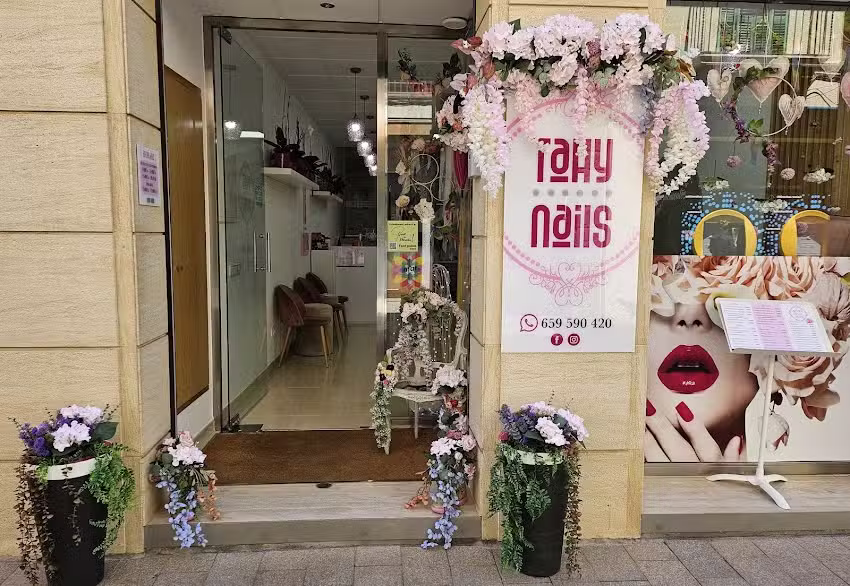 Tahy Nails