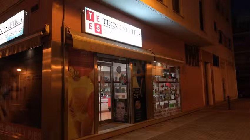 Tecniest&eacute;tica