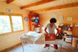 Teresa Cuadros Centro de Quiromasaje, Est&eacute;tica y Bienestar