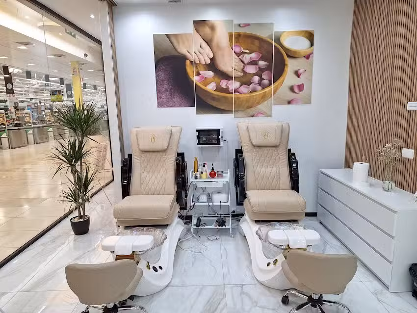 TH NAILS -Nails sal&oacute;n u&ntilde;as Carrefour San Juan alicante