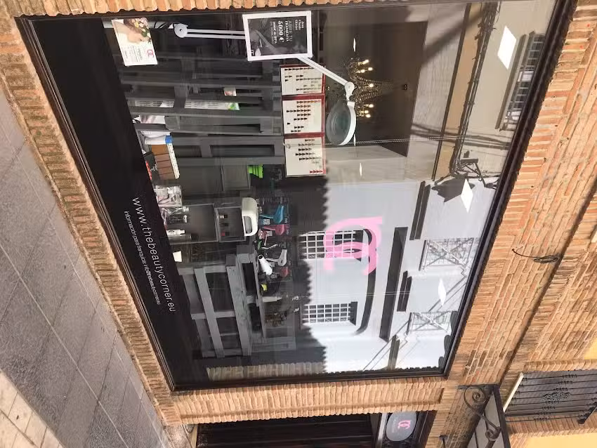 The Beauty Corner | Tienda de Cosm&eacute;tica y Peluquer&iacute;a Profesional