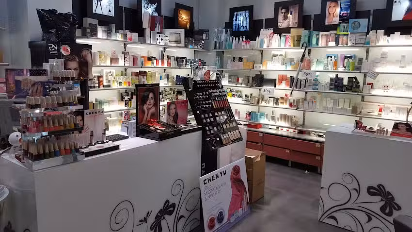 Tiendas Agatha &ndash; Perfumer&iacute;a y Est&eacute;tica
