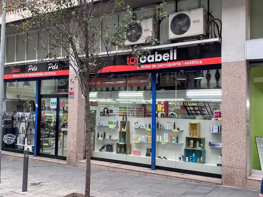 TINTS PELS P&Egrave;LS /TOT CABELL /M I Roca Perruquers S L