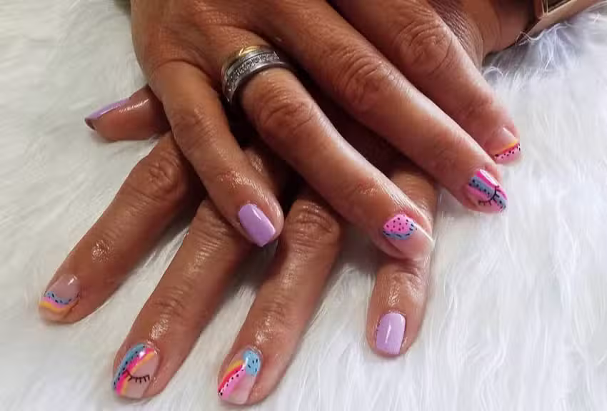 Trece centro de belleza y bienestar