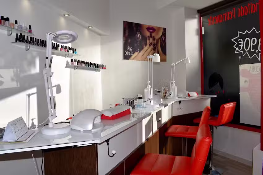 U&ntilde;as Express &ndash; Le&oacute;n