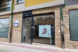 &Uacute;nica, Centro de Beleza e Solariums