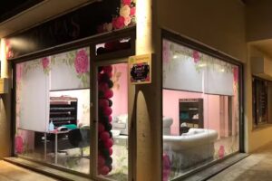 UNIQ EST&Eacute;TICA & U&Ntilde;AS