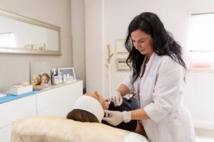 Veraben Clinic By Dra. Miriam Vera La L&iacute;nea de la Concepci&oacute;n, Espa&ntilde;a